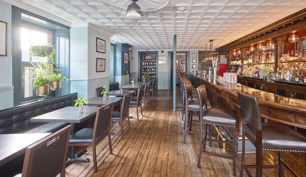 More Photos Of 31 Race St, Frenchtown Hotel For Sale