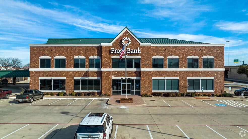 Primary Photo Of 3851 NE Loop 820, Fort Worth Office Residential For Lease