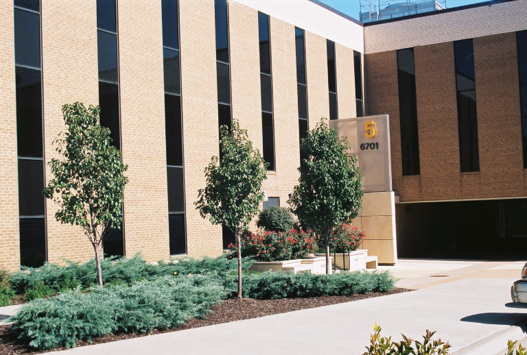 More Photos Of 6811 Shawnee Mission Pky, Overland Park Unknown For Sale