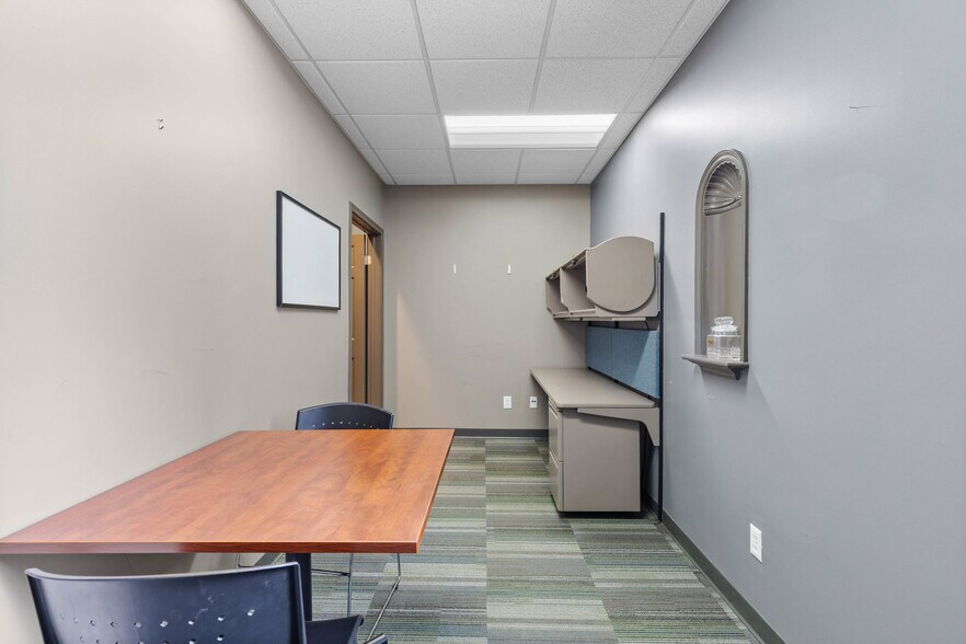 More Photos Of 1450 E Ridge Rd, Rochester Freestanding For Sale