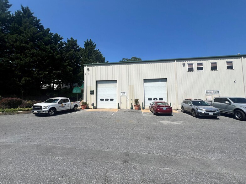 More Photos Of 600 Gallatin St NE, Washington Warehouse For Sale