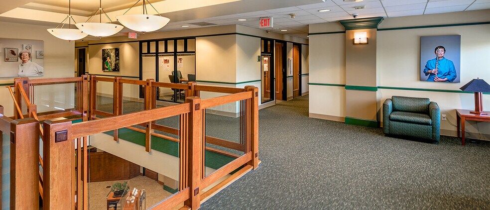 More Photos Of 516 Burchett St, Glendale Office For Lease