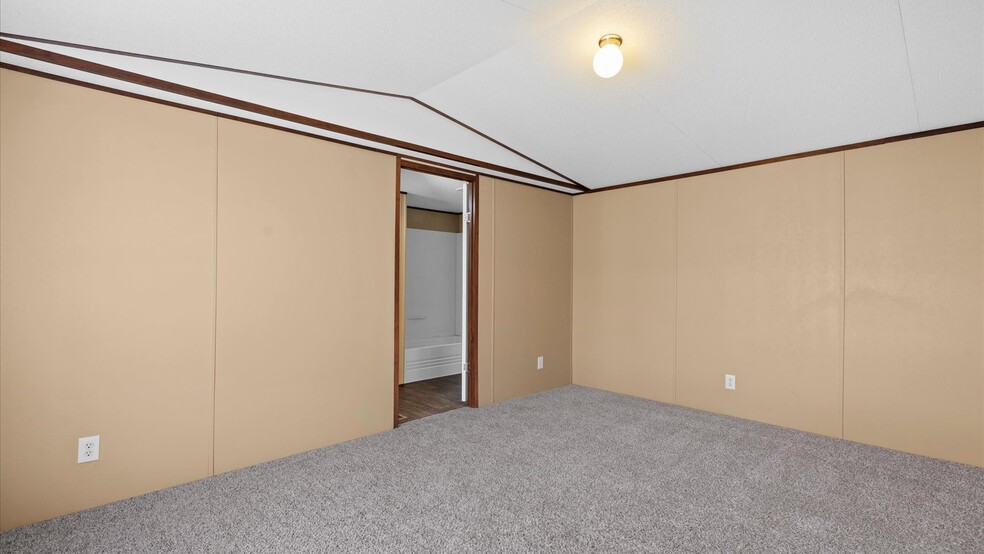 More Photos Of 1911 Wald Rd, New Braunfels Manufactured Housing Mobile Home Park For Sale