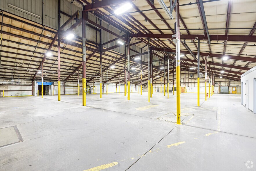 More Photos Of 10 Greenfield Rd, South Deerfield Unknown For Lease