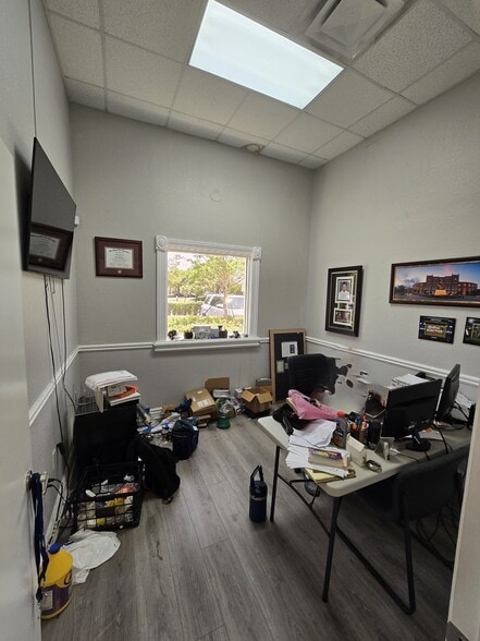 More Photos Of 10310-10322 NW 55th St, Sunrise Warehouse For Lease
