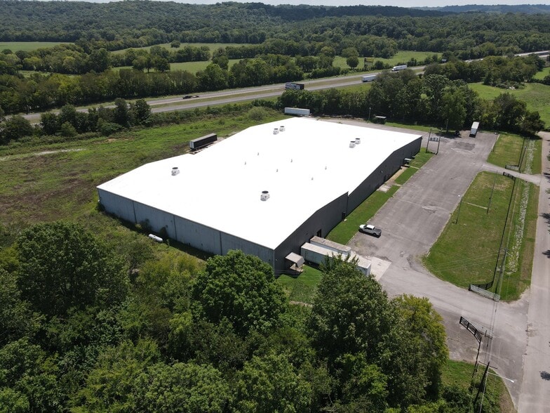 More Photos Of 301 George Whitfield Industrial Park Rd, Elkton Warehouse For Lease