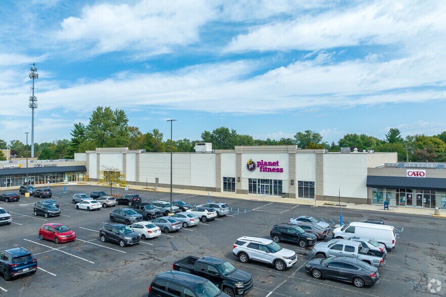 More Photos Of 5866-5870 Middlebelt Rd, Garden City Freestanding For Lease