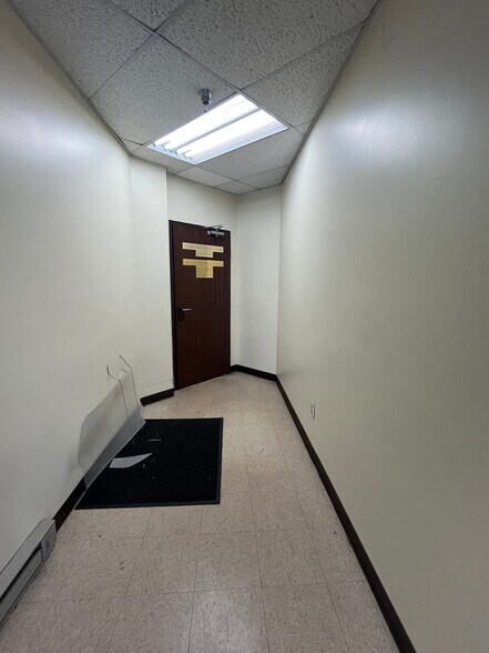 More Photos Of 13934 Baltimore Ave, Laurel Medical For Sale