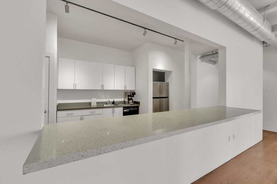 More Photos Of 337-343 19th St, Oakland Office For Lease