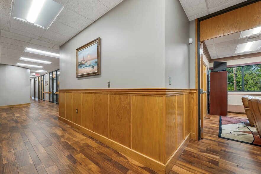 More Photos Of 231a Sutton Street, North Andover Office For Sale