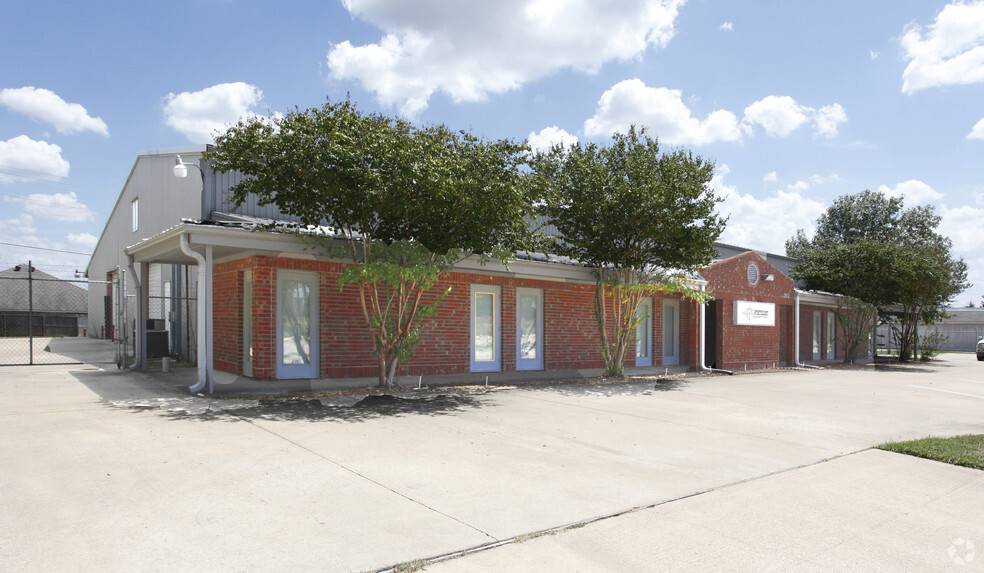 Primary Photo Of 360 Graham Rd, College Station Warehouse For Lease