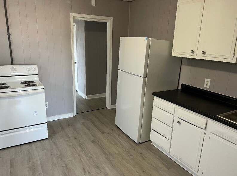 More Photos Of 608-614 Walnut St, Springfield Apartments For Sale