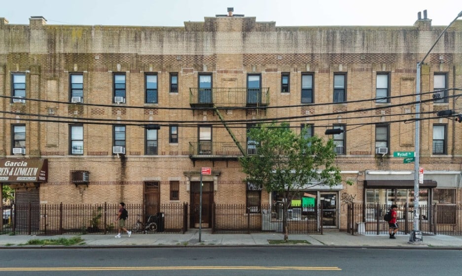 More Photos Of 868 Wyckoff Ave, Brooklyn Apartments For Lease