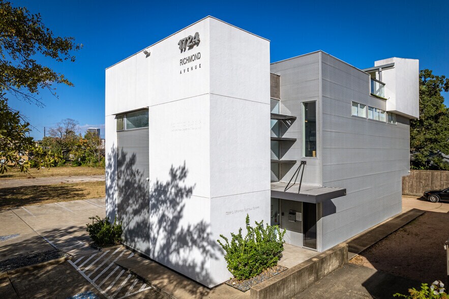 Primary Photo Of 1724 Richmond Ave, Houston Medical For Sale