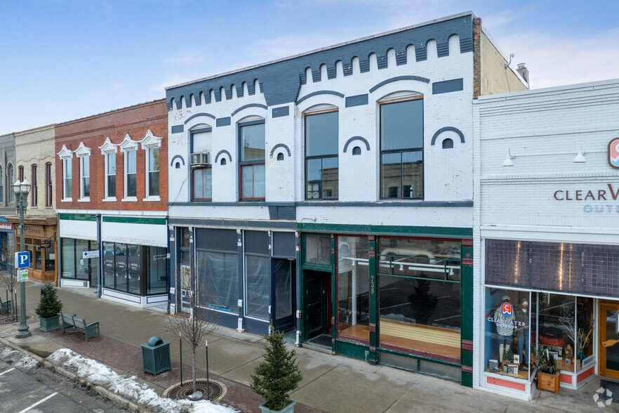 More Photos Of , Lake Geneva General Retail For Sale