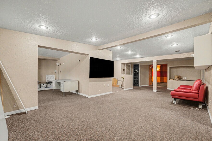 More Photos Of 5133 FL-54, New Port Richey Office Residential For Lease
