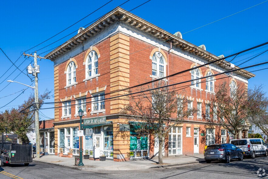 Primary Photo Of 148 Doughty Blvd, Inwood Office For Lease