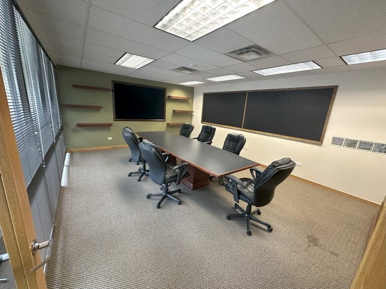 More Photos Of 10630 E Bethany Dr, Aurora Medical For Lease