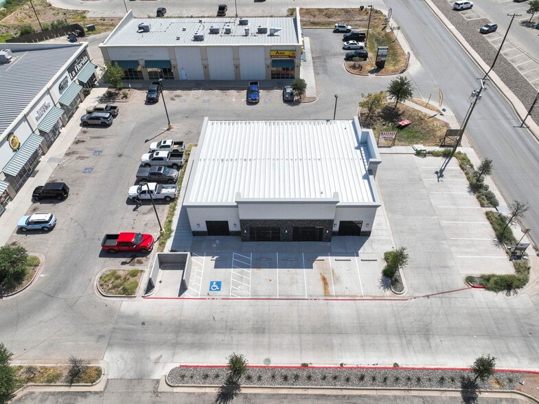 Primary Photo Of 300 W Longview Ave, Midland General Retail For Sale