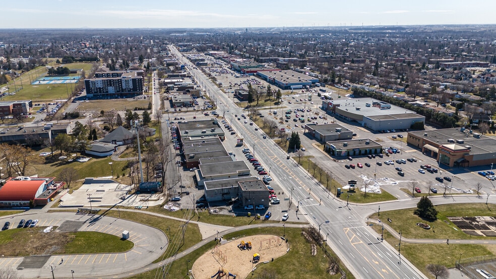 More Photos Of 75A-97 Boul D'anjou, Châteauguay Storefront For Lease