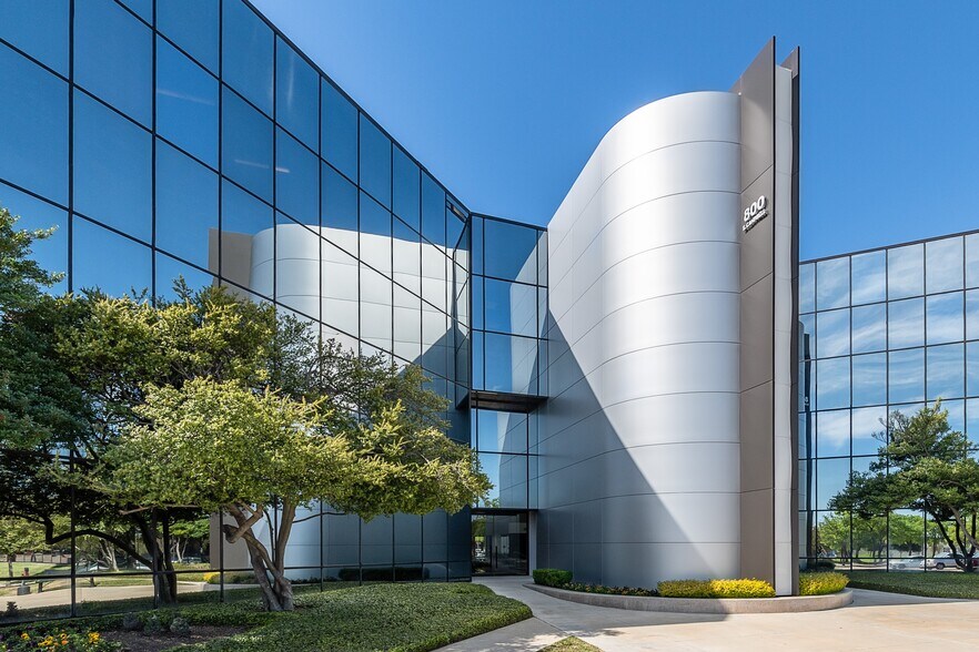 More Photos Of 800 E Campbell Rd, Richardson Office For Lease