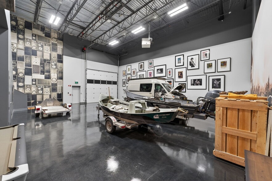 More Photos Of 1750 120 Av NE, Calgary Warehouse For Sale