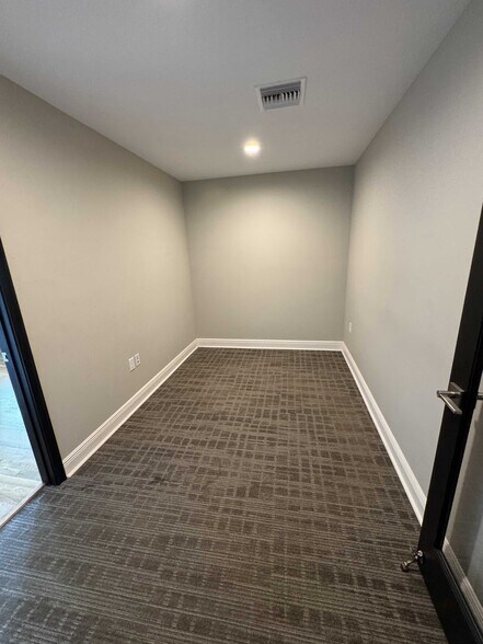 More Photos Of 7265 SW Sr-200 Hwy, Ocala General Retail For Sale