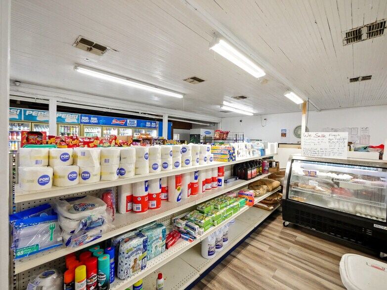 More Photos Of 509 E 7th St, Sanford Convenience Store For Sale