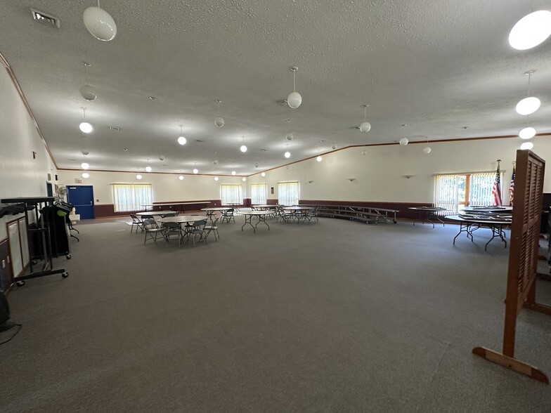 More Photos Of 150 Clinton Rd, New Hartford Specialty For Sale