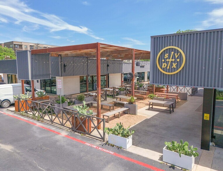 More Photos Of , Dallas General Retail For Sale
