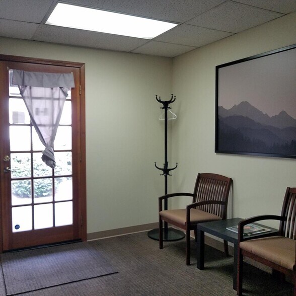 More Photos Of 8035 Madison Ave, Citrus Heights Office For Sale