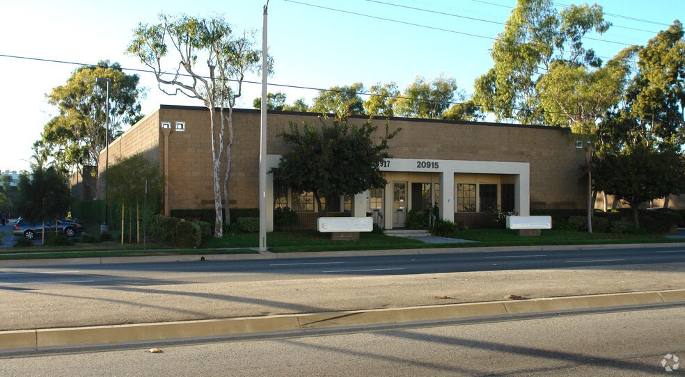 More Photos Of 20915-20917 S Western Ave, Torrance Warehouse For Sale