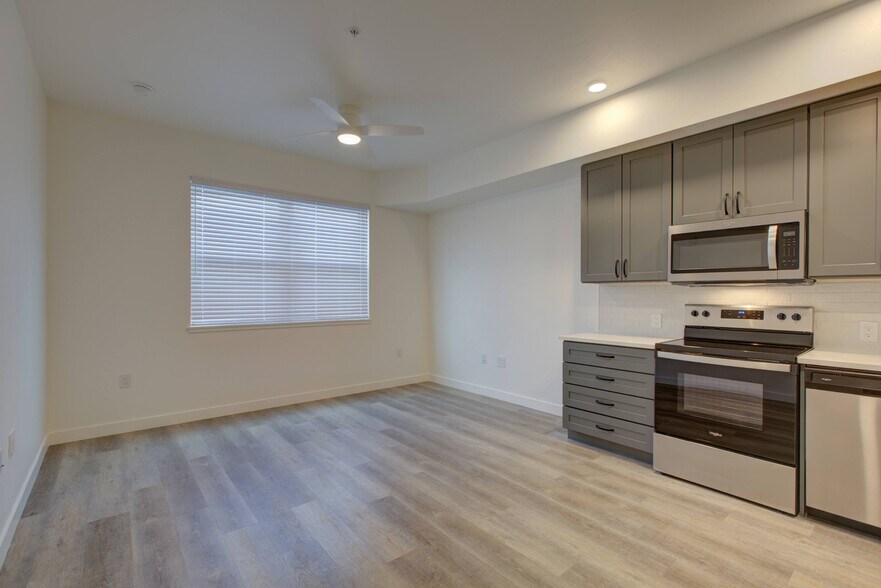 More Photos Of 1775 S Pearl St, Denver Apartments For Sale