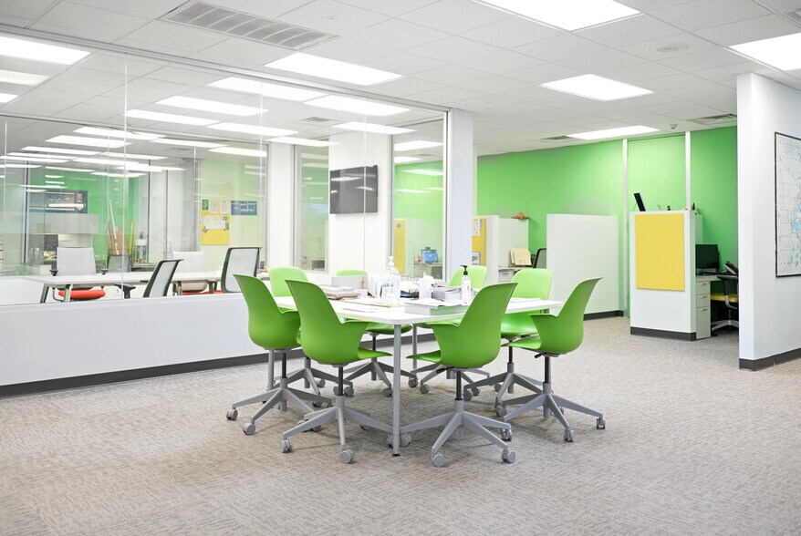 More Photos Of 4500 Blalock Rd, Houston Flex For Lease