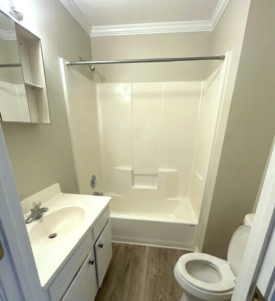 More Photos Of 118 Ethel Dr, Stanley Multifamily For Sale