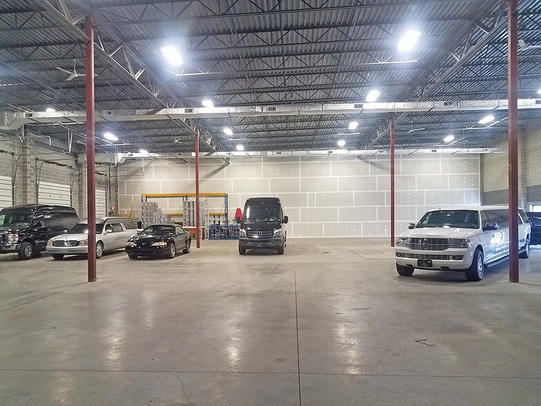 More Photos Of 1900 Crooked Hill Rd, Harrisburg Warehouse For Lease