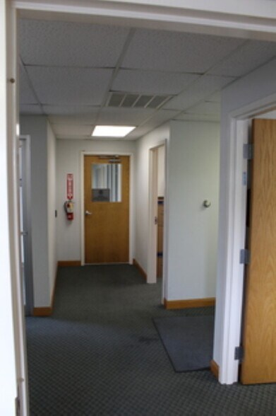 More Photos Of 807 Prospect Ave, Osceola Manufacturing For Sale