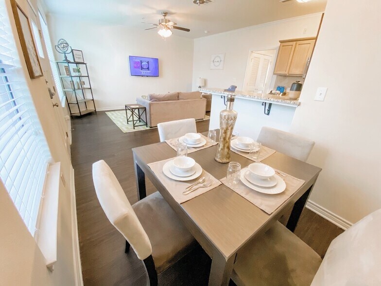 More Photos Of 2888 Nash St, Bryan Apartments For Sale