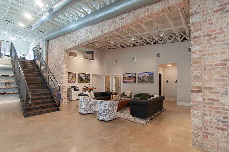 More Photos Of 1645 Greens Prairie Rd W, College Station Office For Sale