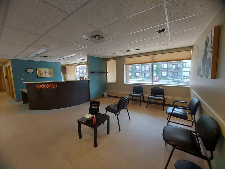 More Photos Of 4705 48 Ave, Red Deer Medical For Lease