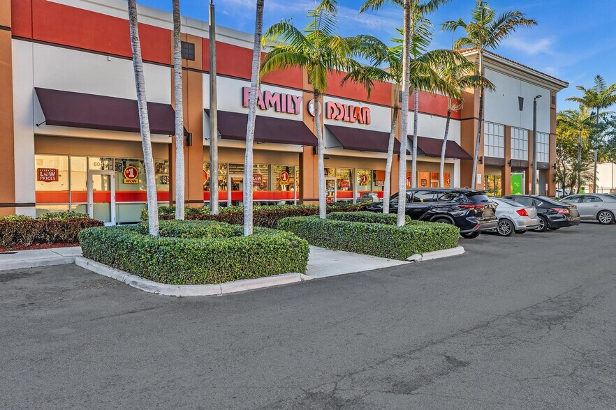 More Photos Of 6001-6095 N University Dr, Tamarac Unknown For Lease