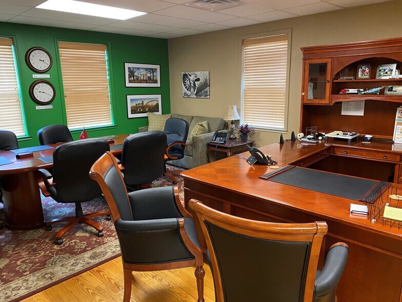 More Photos Of 4016 Stannus St, Little Rock Office For Lease