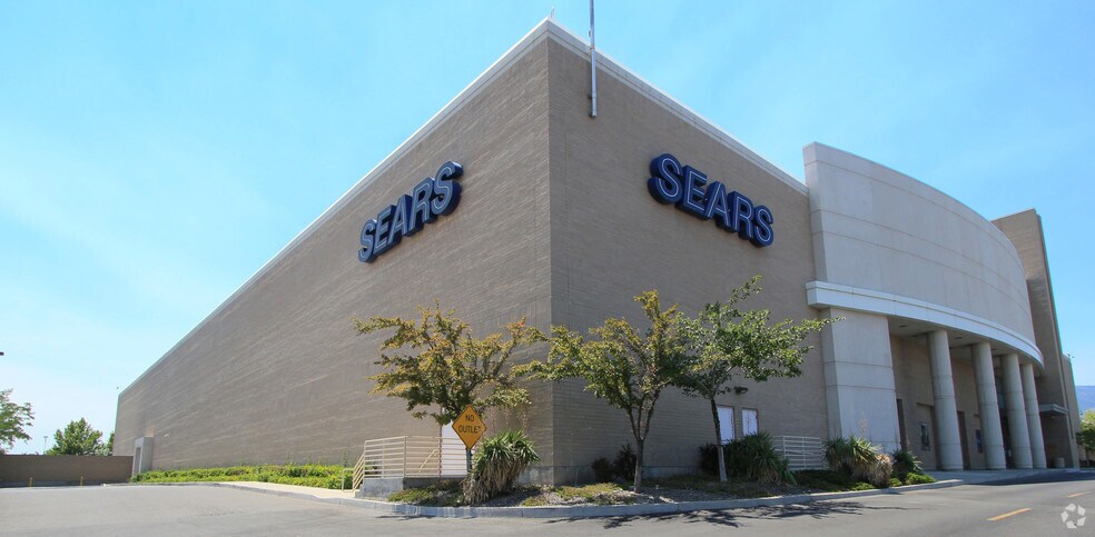 More Photos Of 5000 Meadowood Mall Cir, Reno Unknown For Lease