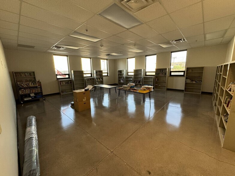 More Photos Of 2435 E Pecan Rd, Phoenix Specialty For Sale