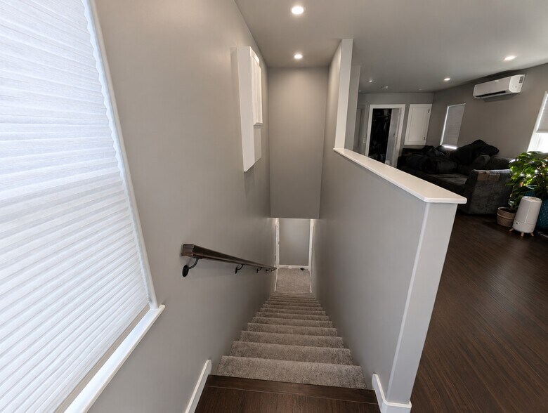 More Photos Of 404 SE Railroad St, Bend Apartments For Sale