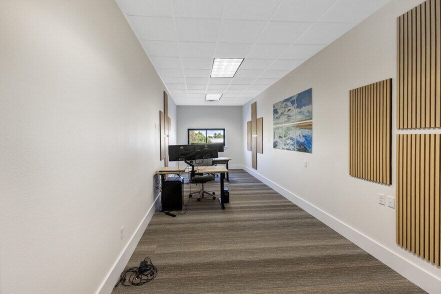 More Photos Of 12870 US Hwy 98, Miramar Beach Showroom For Sale