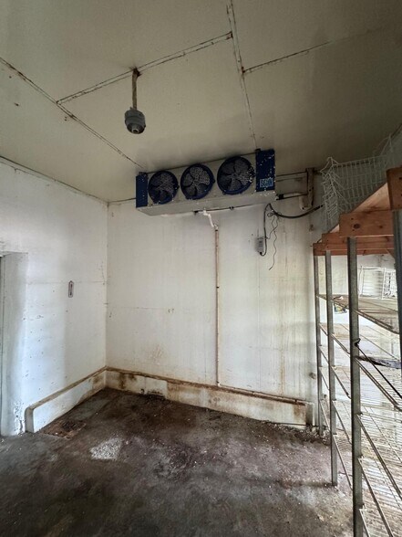 More Photos Of 6014 Kimberly Blvd, North Lauderdale Convenience Store For Sale