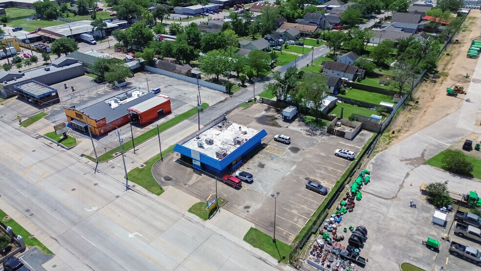 More Photos Of 410 Richey St, Pasadena Fast Food For Sale
