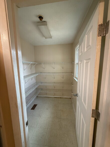 More Photos Of 483 Caribou Rd, Asheville Specialty For Sale