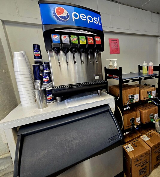 More Photos Of 301 Main St, Fairfax Fast Food For Sale